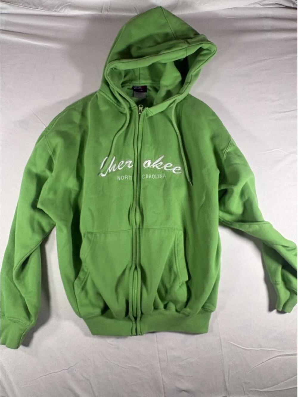 Vintage Cherokee Men's Green Hoody